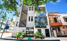 Fabhotel Corporate Crown - Nr Jyoti Nivas University